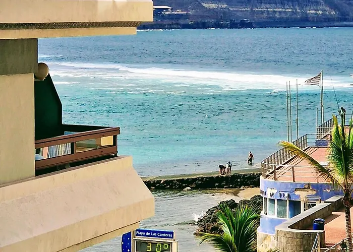 Las Canteras Sealove